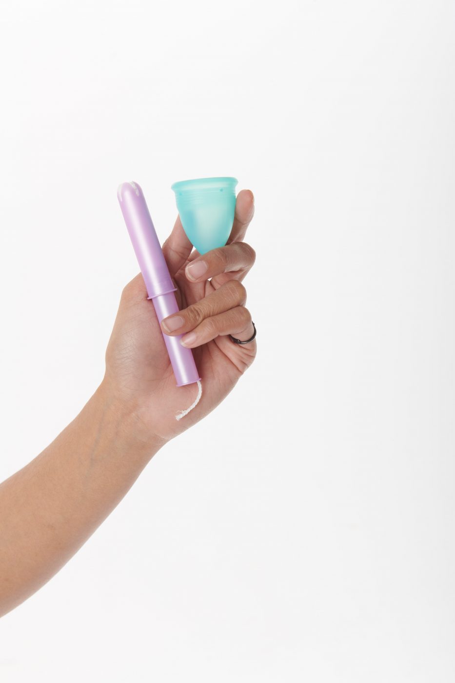 tampon and menstrual cup